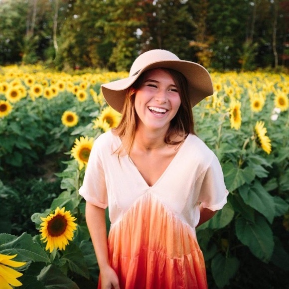 Meet your Posher, Maddie - Picture 1 of 1